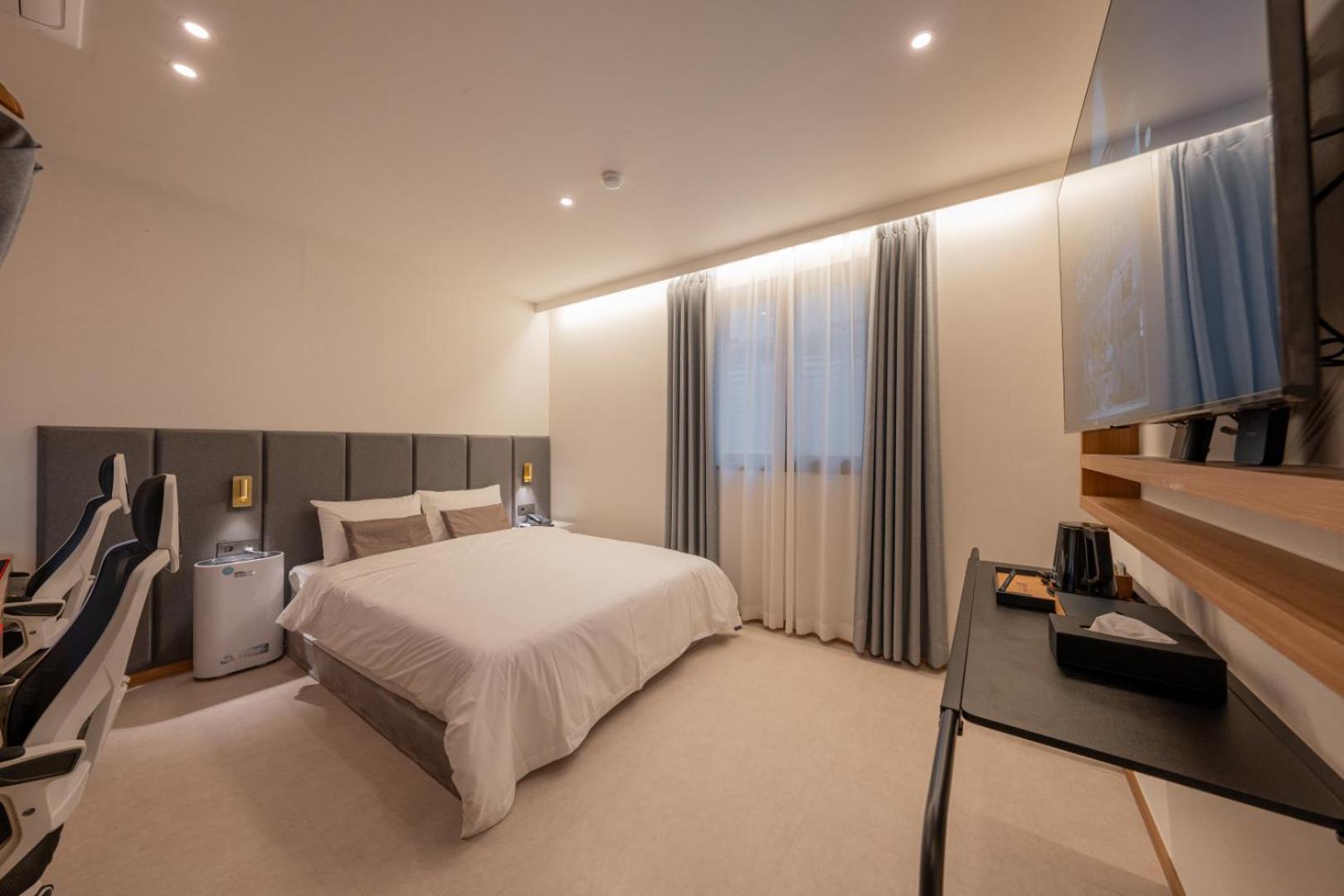 H-Avenue Hotel Munhyeon Busan Exteriör bild
